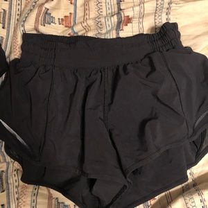 Lululemon hotty hot shorts